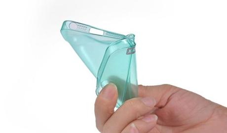 La coque pour iPhone Remax Skin est flexible et incassable