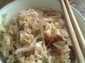 Choucroute chinoise mijotée avec vermicelles patate douce 酸菜炖粉条 suāncài fěntiáo