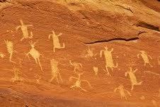 Des pétroglyphes découverts par un drone dans l'Utah