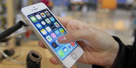 Apple : l’iPhone 6 en deux exemplaires de taille différente ?