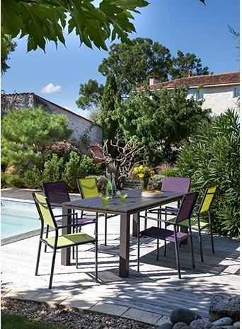 grande table de jardin métal grise