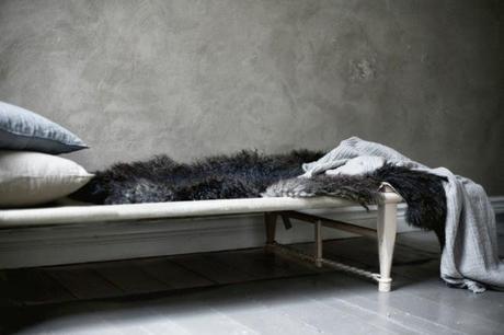 Safari Daybed by OGK