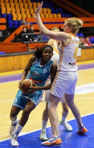 Baendu LOXENTHAL Slavia Prague vsbasket.cz