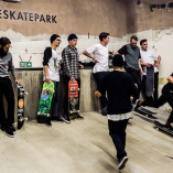 Skater au HTC One Skatepark à l’Hotel Selfridges