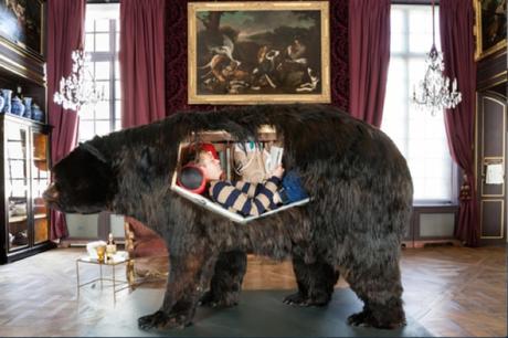 Abraham Poincheval : 13 jours dans la peau d'un ours