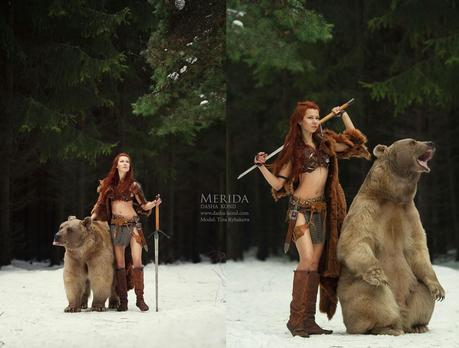dyptique de femme en costume de merida avec un ours par Dasha Kond