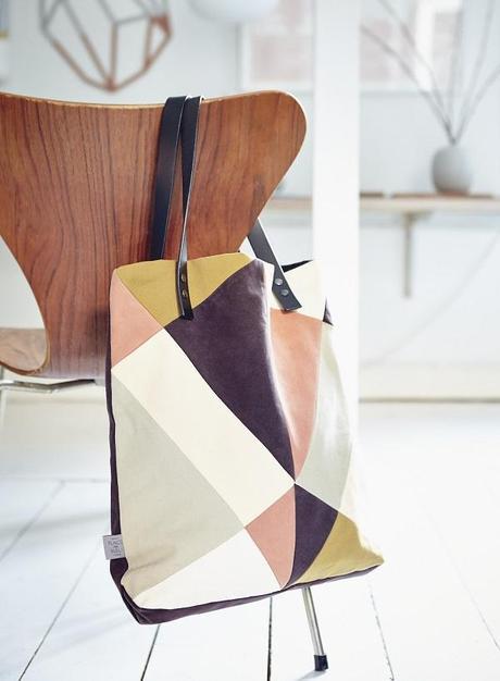 Sac Tote aubergine ambiance