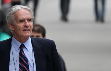 Le sociologue et historien Gérard Bouchard multiplie les métaphores alarmistes pour décrire la situation dans laquelle le Parti québécois s’est lui-même empêtré Le sociologue et historien Gérard Bouchard multiplie les métaphores alarmistes pour décrire la situation dans laquelle le Parti québécois s’est lui-même empêtré