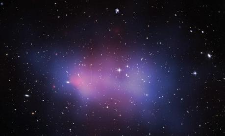Image composite (visible et rayon-x) de l'amas de galaxies 
