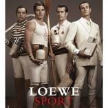 Loewe se parfume à la mode sportive