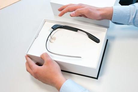 Avec les Google Glass, Google vient aussi d'inventer les lunettes qui ne se plient pas !