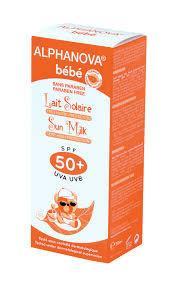 A partir de quel âge mettre de la crème solaire sur bébé ? creme solaire bebe