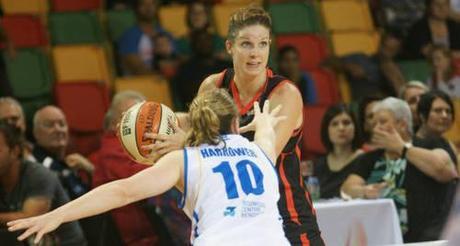 Australie : Stephanie CUMMING reste à Townsville Stephanie-CUMMING--Townsville-_wnbl.com.au.jpg