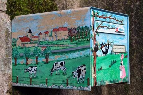 Le facteur n'est pas passé, il passera dans 5 minutes...