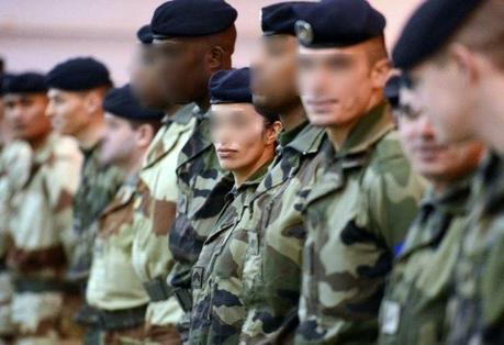 POLITIQUE > Harcèlement sexuel dans l’armée : mauvais points pour Jean-Yves Le Drian