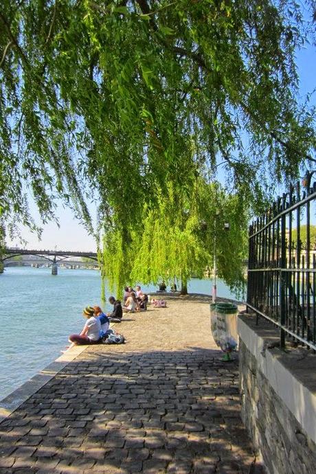 Au bord de l'eau...!