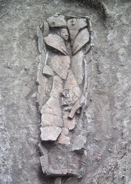 Un sarcophage rarissime et un scarabée égyptien découverts en Israel