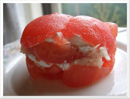 Petites terrines de tomates au chèvre