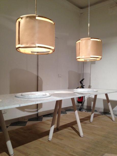 Table bois/marbre par Ready Made, Suède  - Milan Design Week