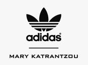 trois bandes d'Adidas Mary Katrantzou...
