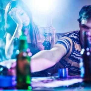IST et VIH: L'alcool, ennemi juré de la prévention  – Health Psychology & Medicine