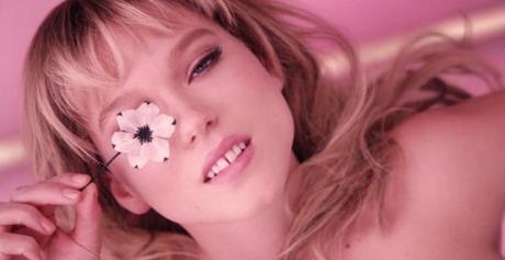 Léa Seydoux, égérie du parfum Candy Florale de Prada