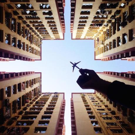 Photographie : Il transforme des avions en jouets