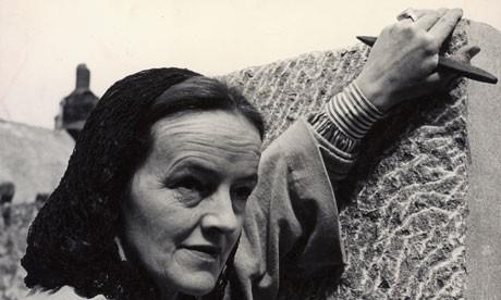 Barbara-Hepworth-006-1.jpg