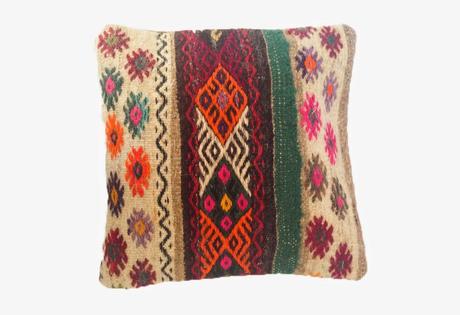 Coussin Kilim www.lovmint.com
