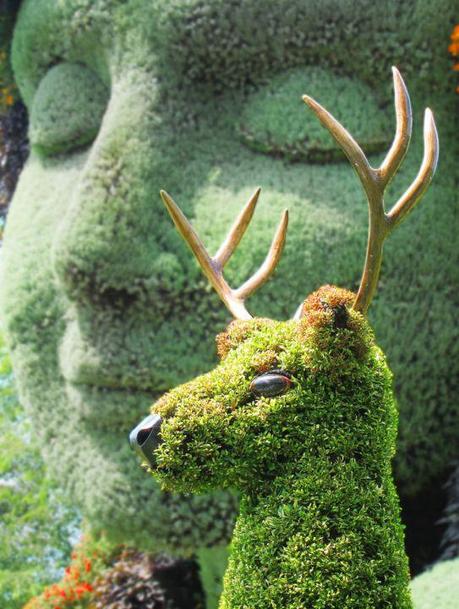 3-sculptures-vegetales-installees-jardins-de-montreal