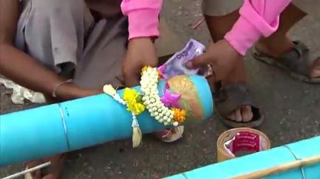 Thaïlande-Issan: Des fusées pour les dieux reportage 42'[HD]