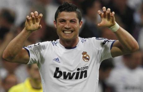 Peut-on célébrer un but à la manière de Cristiano Ronaldo? Peut-on célébrer un but à la manière de Cristiano Ronaldo?