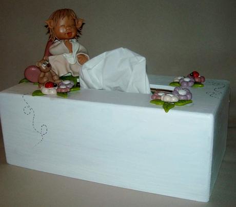 Boite à mouchoir avec p'tite elfe