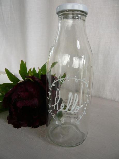 bouteille customisée au feutre posca recyclage vase