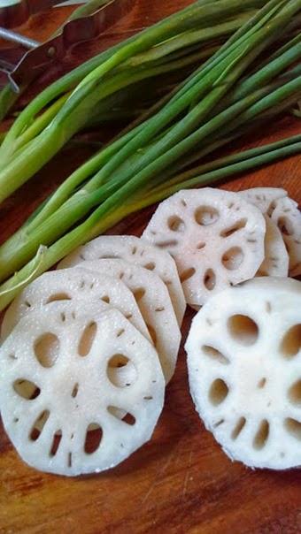 LOTUS RACINE LOTUS RACINE