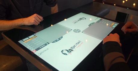 restaurant table connecte1 Une chaîne de restaurant séquipe en tables tactiles interactives