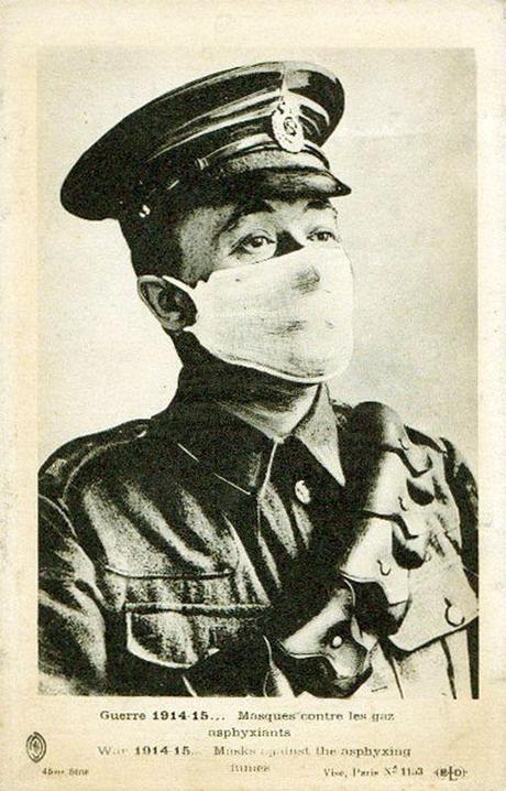 Les masques contre les gaz asphyxiants...