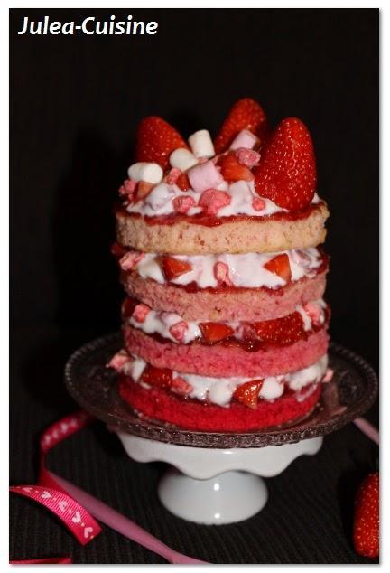 {BatailleFood #12} : Layer Cake aux fraises et pralines roses, crème citron