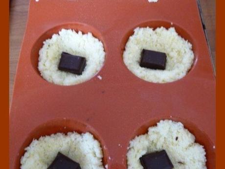 Cliquer sur les flèches.