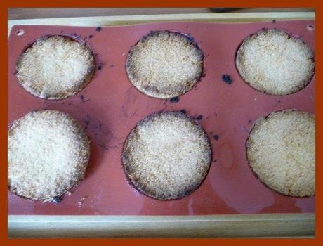 Cliquer sur les flèches.