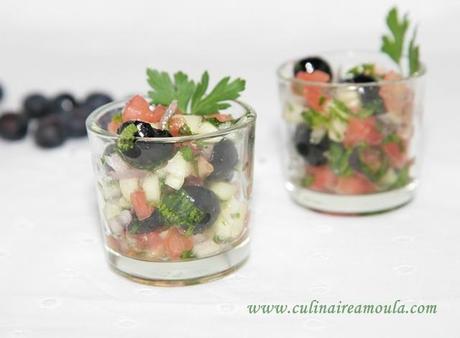 Salade de tomates-myrtilles