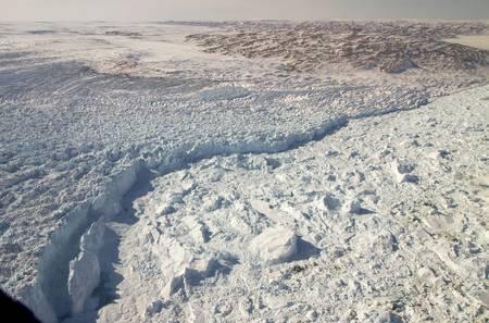 Le front du glacier groenlandais Jakobshavn Isbræ. En 2012, il a reculé de 1 km et autant en 2013. D’ici la fin du siècle, les scientifiques s’attendent à un recul total de 50 km.