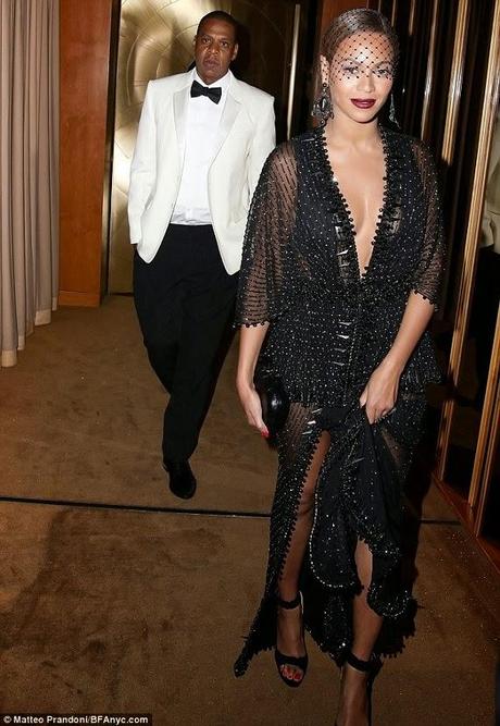 Jay-Z et Beyonce quittes le MET Ball juste après l'incident de l'Ascenceur à New-York - 05.05.2014