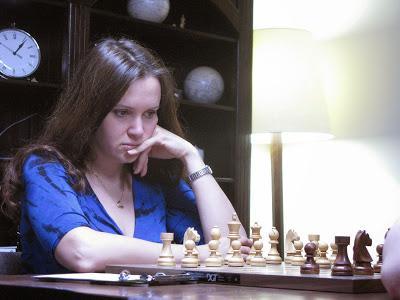 Anna Zatonskih va-t-elle remporter le championnat d'échecs américain ?  