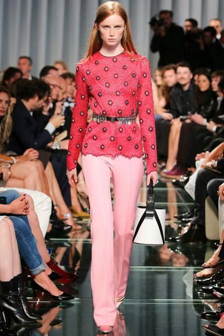 Le tout premier défilé Louis Vuitton croisière se passe dans la Principauté...