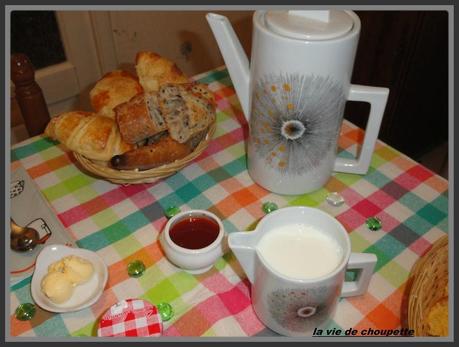 table petit-déjeuner-1955