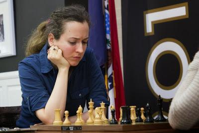 Irina Krush (2489) va-t-elle remporter son 6e championnat d'échecs américain ?  