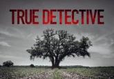 thumbs true detective 03 True Detective : RTS un diffusera la première saison inédite à partir du 02 juin.