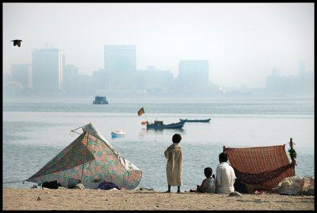 Une opinion publique mondiale en demande de démocratie économique et de contrôle des grandes entreprises