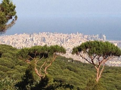 Beyrouth au loin